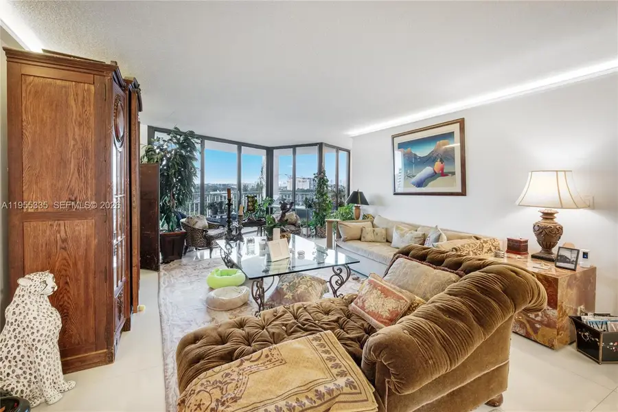 1000 Quayside Ter #1107, Miami, FL 33138 - Image #3