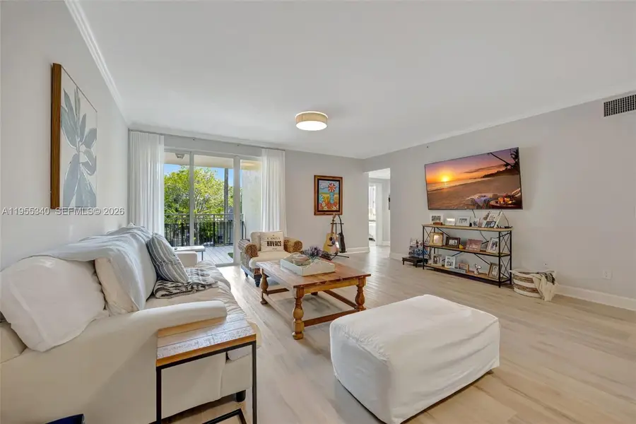 7588 SW 102nd St #203, Pinecrest, FL 33156 - Image #2