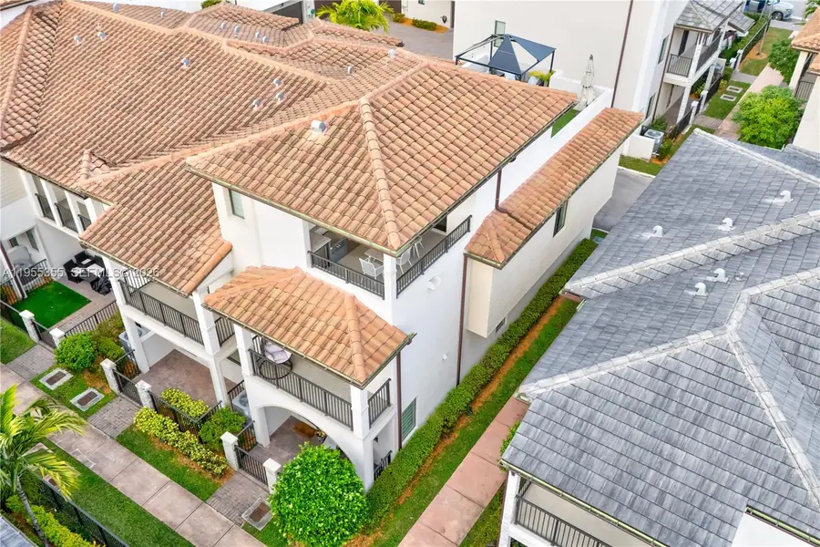 4809 NW 83rd Pkwy, Doral, FL 33166 - Image #3