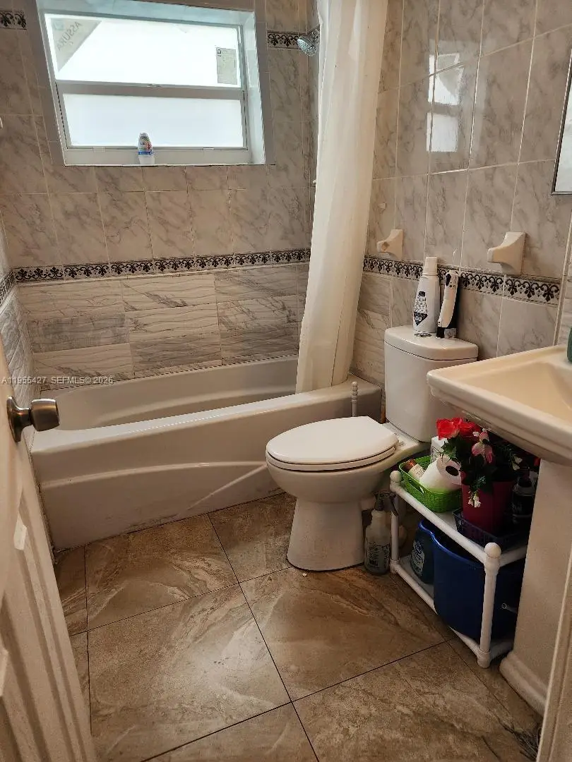 4241 NW 36th Ave, Lauderdale Lakes, FL 33309 - Image #1