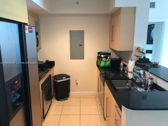 325 S Biscayne Bl #3117, Miami, FL 33131 - Image #2