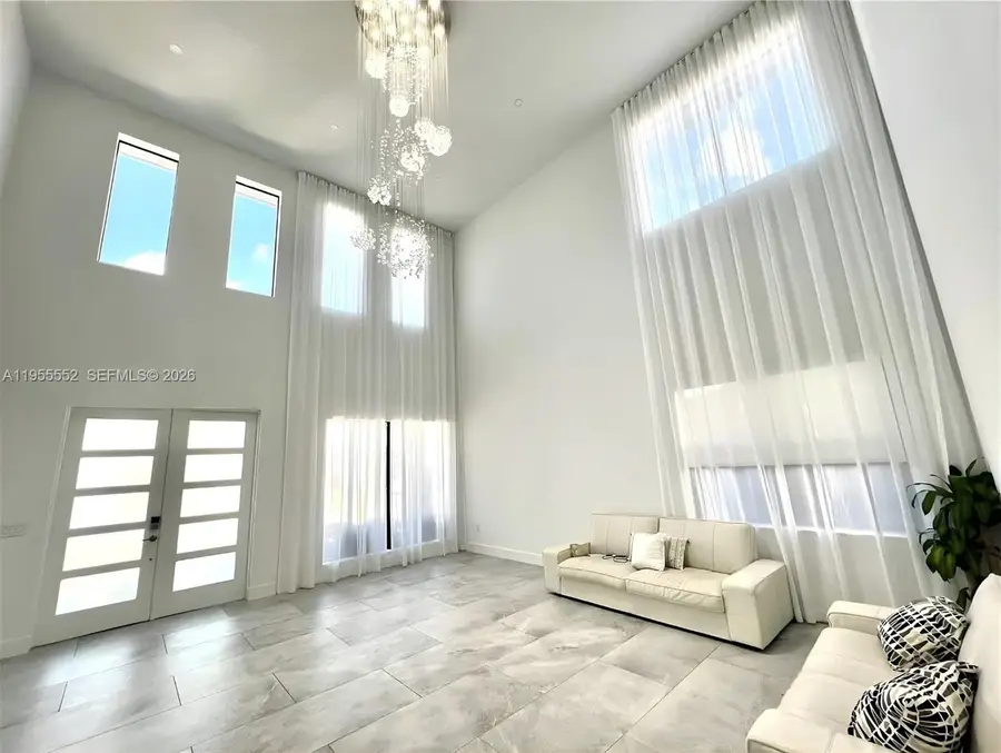 8900 NW 161st Ter, Miami Lakes, FL 33018 - #2