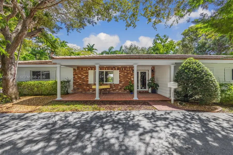 13205 SW 71st Ave, Pinecrest, FL 33156 - Image #2