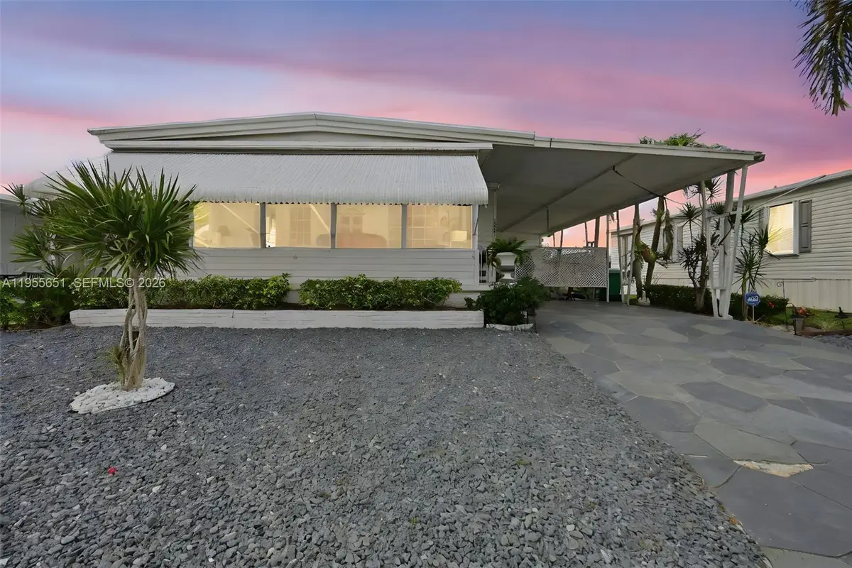 1981 SW 83rd Ave, Davie, FL 33324 - #1