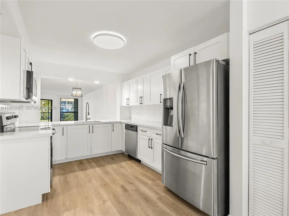 7547 Fairfax Dr #210, Tamarac, FL 33321 - Image #1