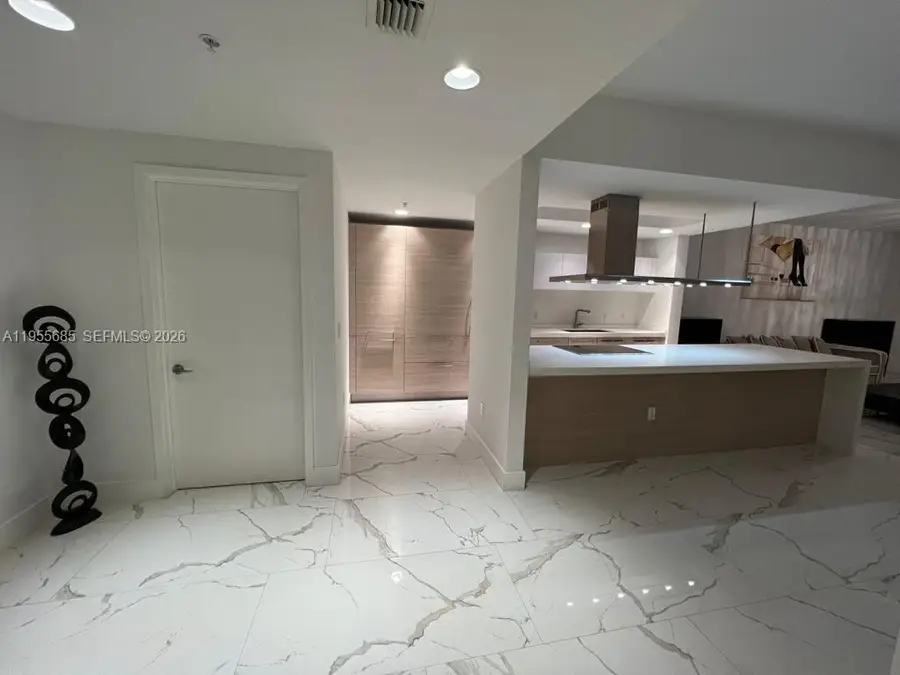 17301 Biscayne Blvd #206, North Miami Beach, FL 33160 - Image #3