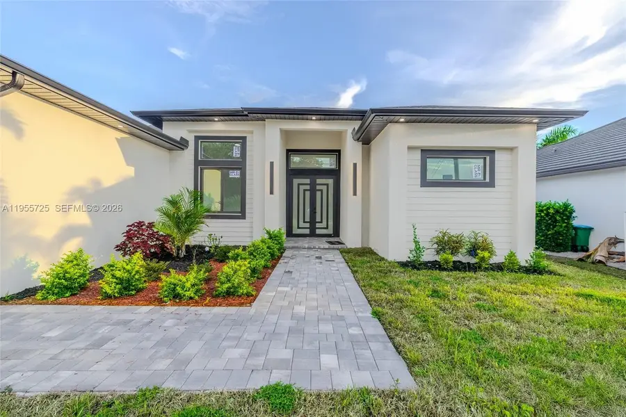 920 SE 5th Ter, Cape Coral, FL 33990 - #2
