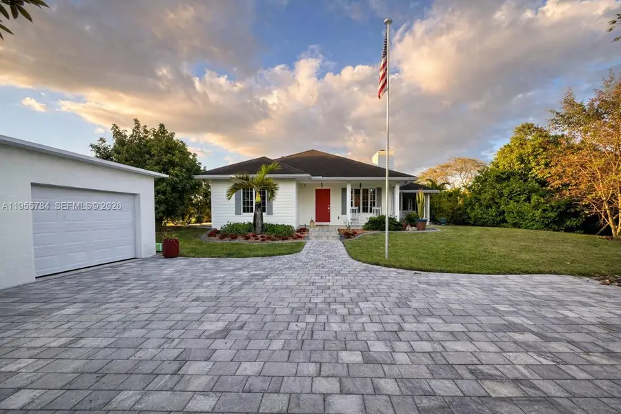 19695 SW 206th St, Miami, FL 33187 - #2