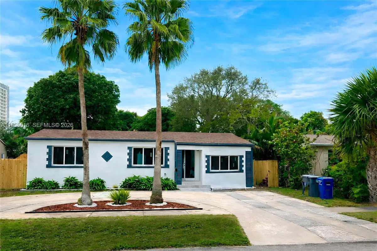 136 N Evergreen Dr, Lake Park, FL 33403 - Image #1