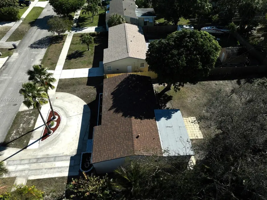 136 N Evergreen Dr, Lake Park, FL 33403 - #3