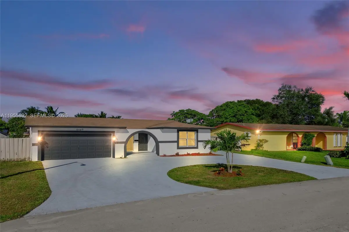 8649 W Long Acre Dr, Miramar, FL 33025 - Image #1