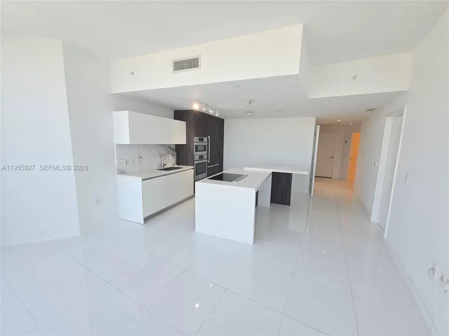 851 NE 1st Ave #4604, Miami, FL 33132 - Image #3
