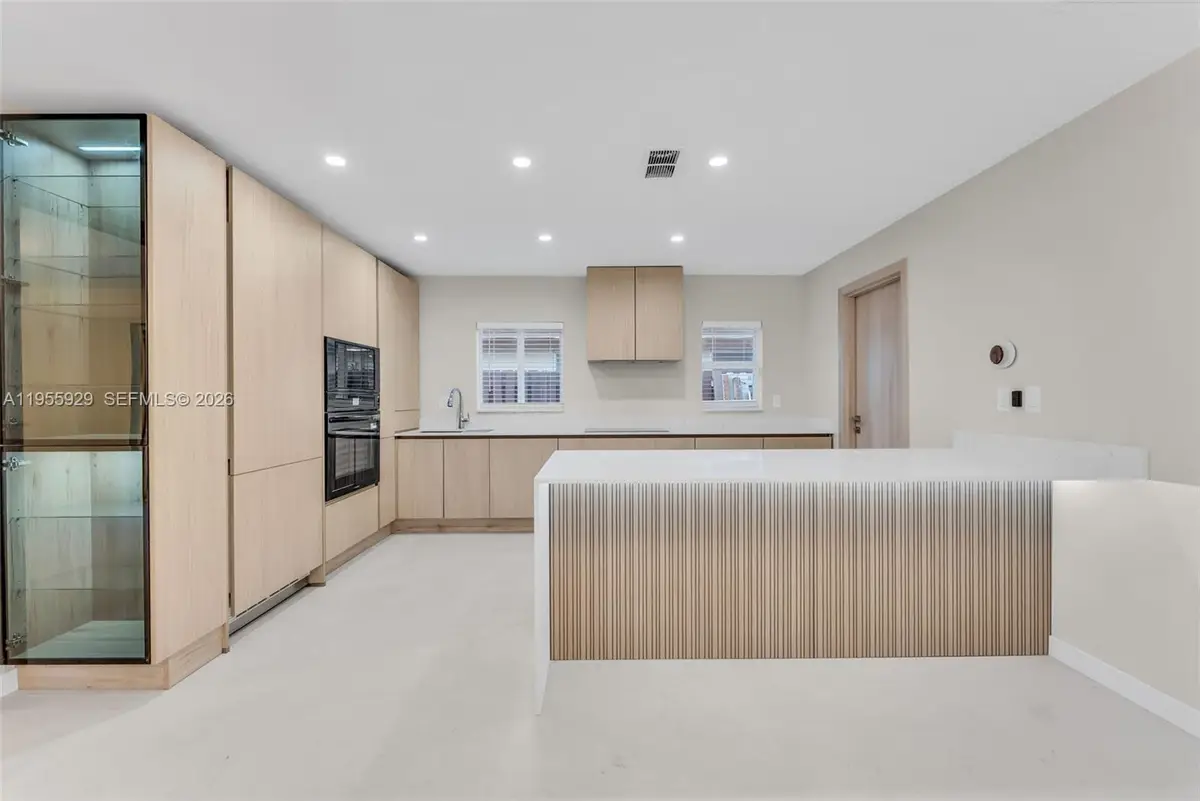 5419 NE 22nd Ave, Fort Lauderdale, FL 33308 - Image #1