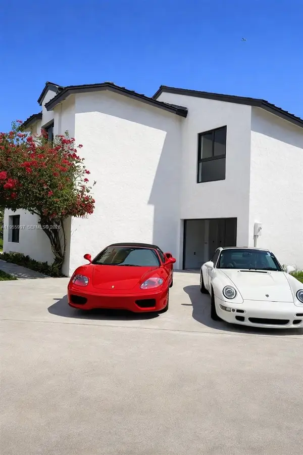 11260 SW 157th Ct, Miami, FL 33196