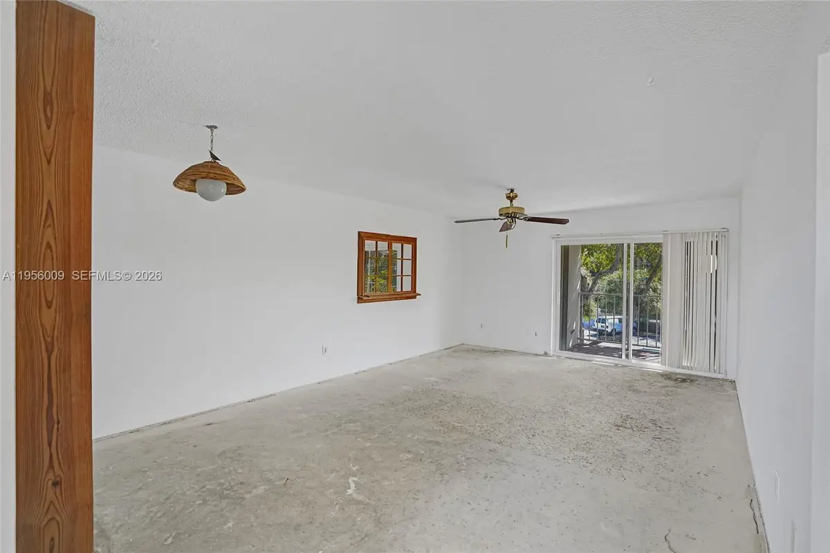 7705 SW 86th St #B-307, Miami, FL 33143 - Image #1