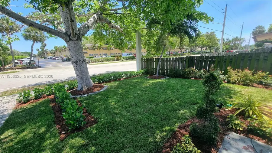 5157 NE 6th Ave, Oakland Park, FL 33334 - Image #2