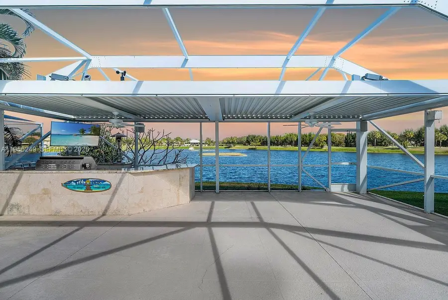 153 Brier Cir, Jupiter, FL 33458 - Image #2