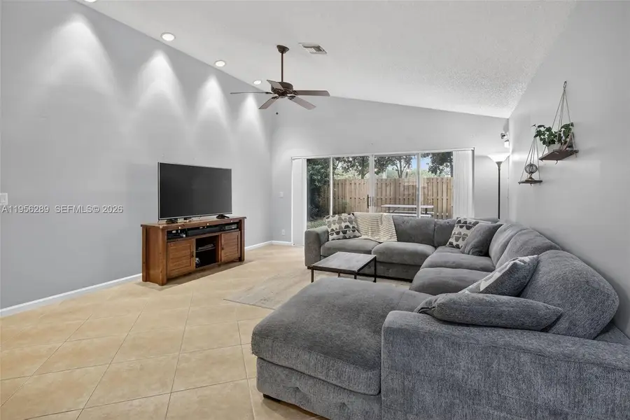 1145 NW 111th Ave, Plantation, FL 33322 - Image #3