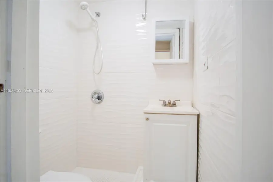 2929 E Missionwood Cir, Miramar, FL 33025 - Image #3