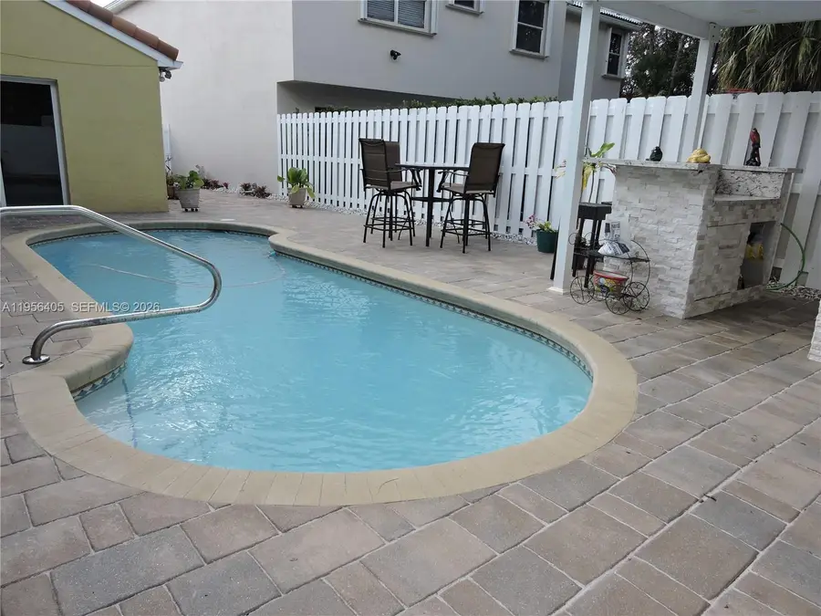 10575 SW 12th Mnr, Pembroke Pines, FL 33025 - #2