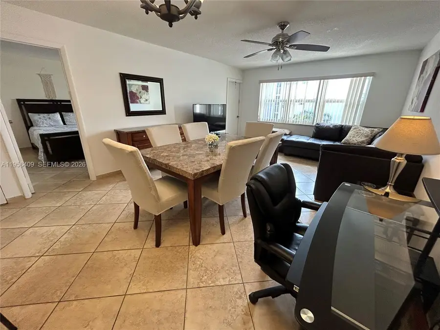 410 SE 2nd St #308, Hallandale Beach, FL 33009 - Image #2