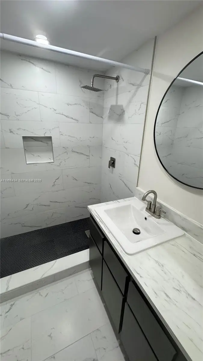 900 Twin Lakes Dr #8-A, Coral Springs, FL 33071 - Image #3