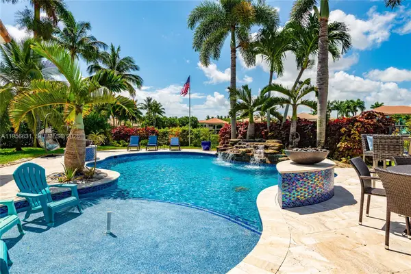 8747 Caraway Lake Ct, Boynton Beach, FL 33473