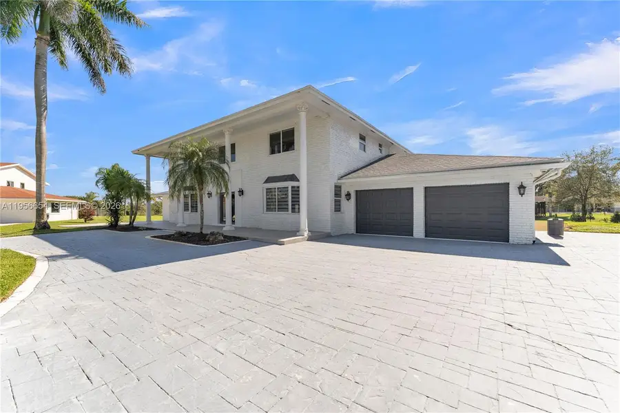 11824 SW 43rd Ct, Davie, FL 33330 - Image #2