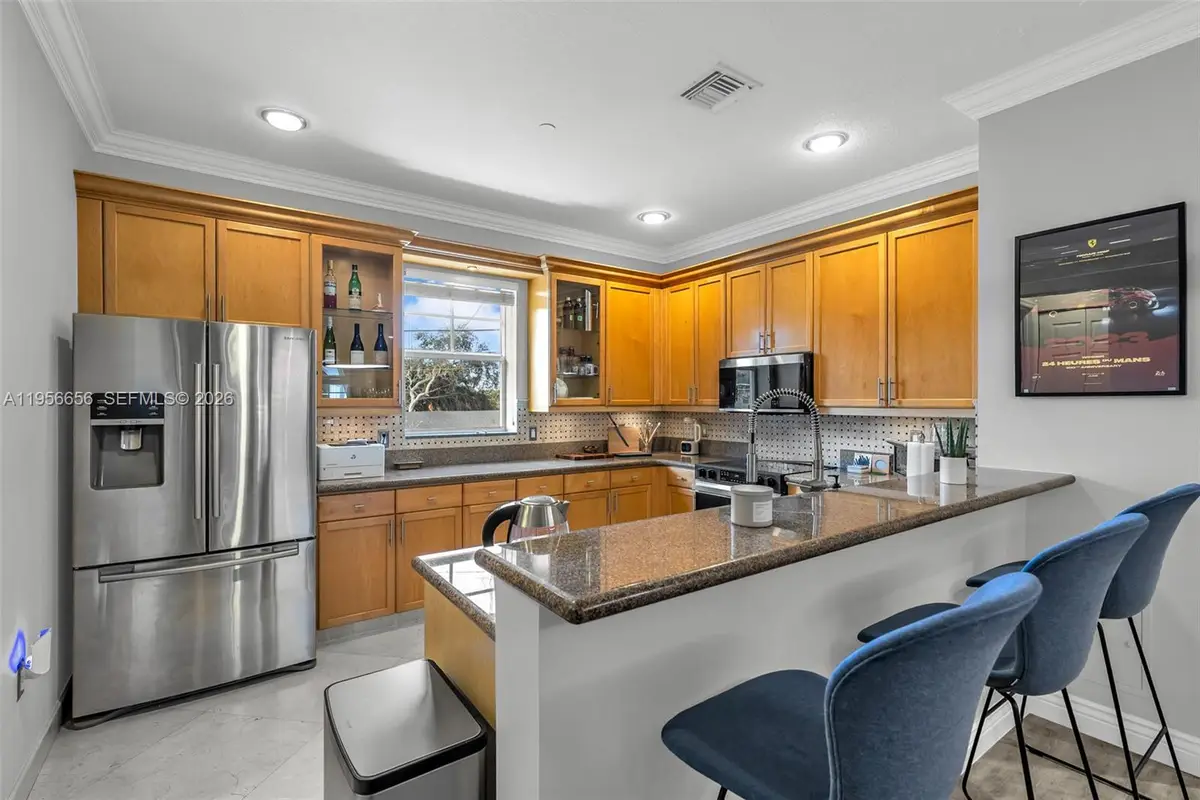 1033 NE 17th Way #1905, Fort Lauderdale, FL 33304 - Image #1