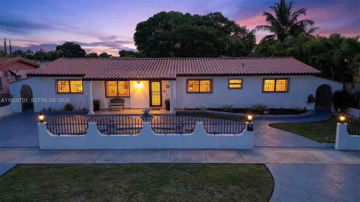 9410 SW 42nd St, Miami, FL 33165 - Image #1