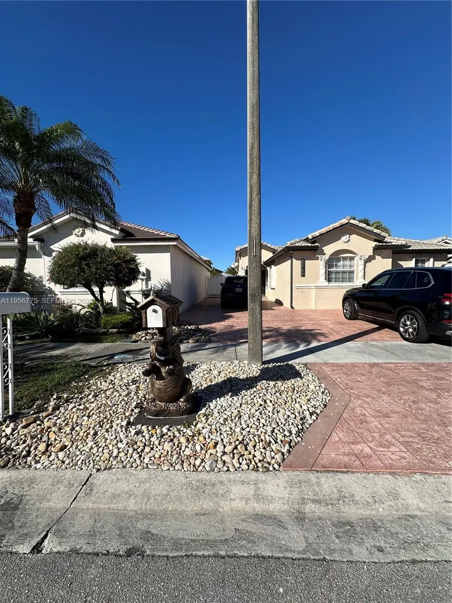 15421 SW 95th Ln, Miami, FL 33196 - Image #2