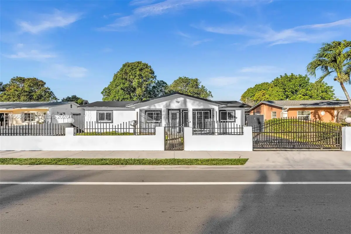 560 N Perviz Ave, Opa Locka, FL 33054 - Image #1