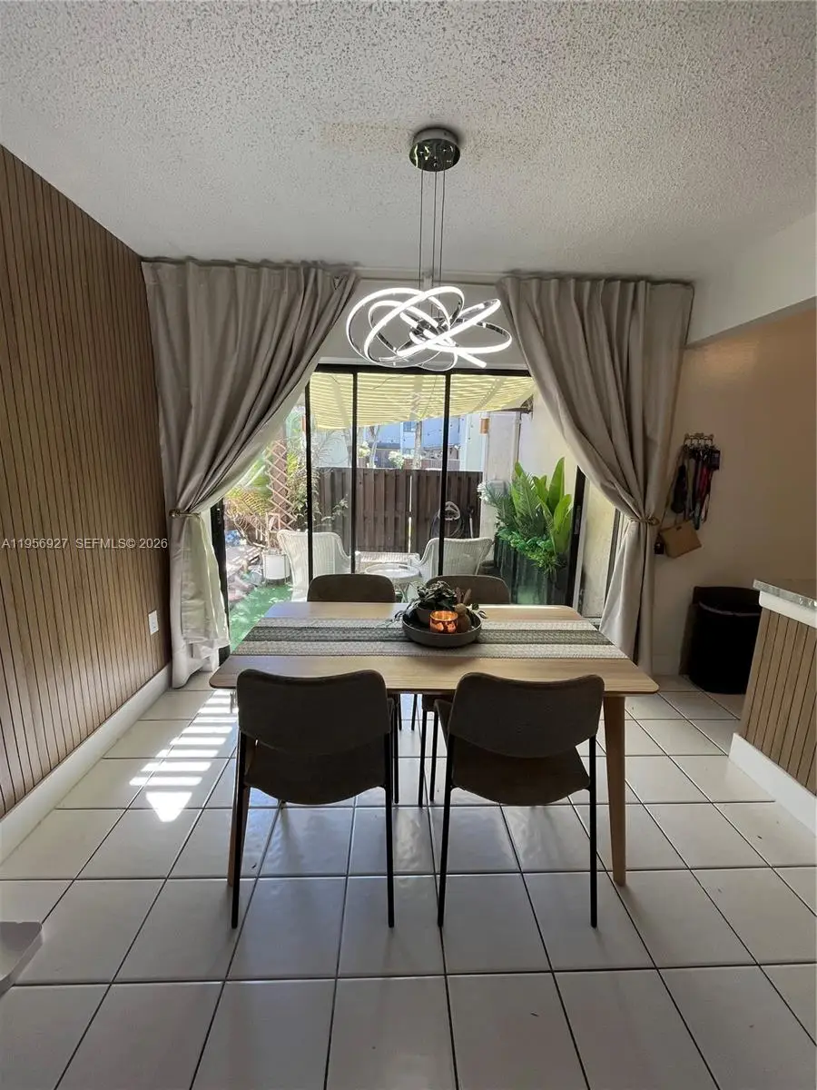 10211 Fontainebleau Blvd #102, Miami, FL 33172 - Image #3