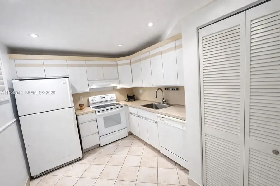 3920 Inverrary Blvd #608C, Lauderhill, FL 33319 - #2