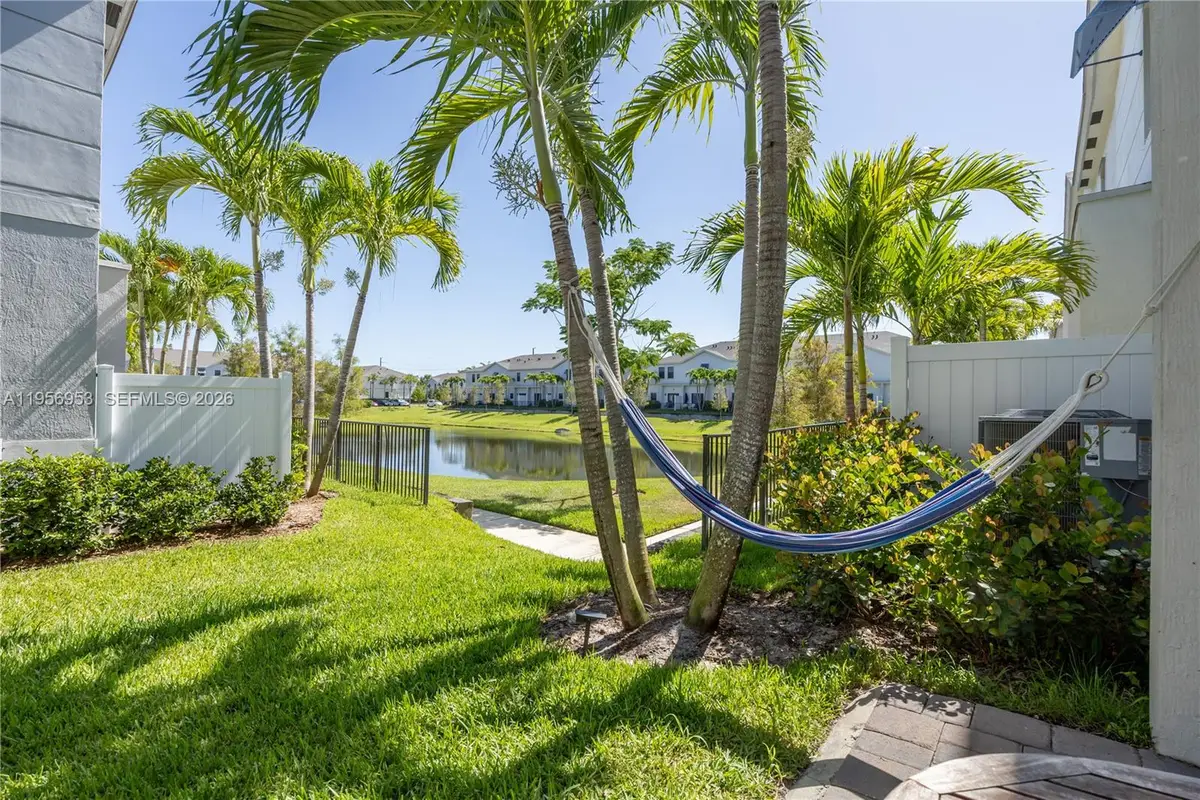 369 NW 8th Ct, Pompano Beach, FL 33060 - Image #1