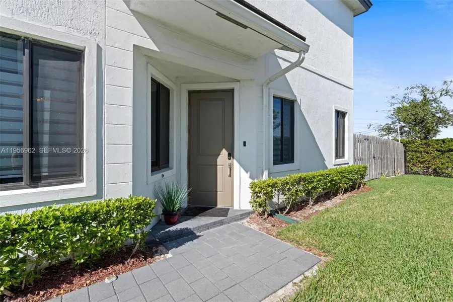 10933 SW 232nd Ter, Homestead, FL 33032 - Image #3