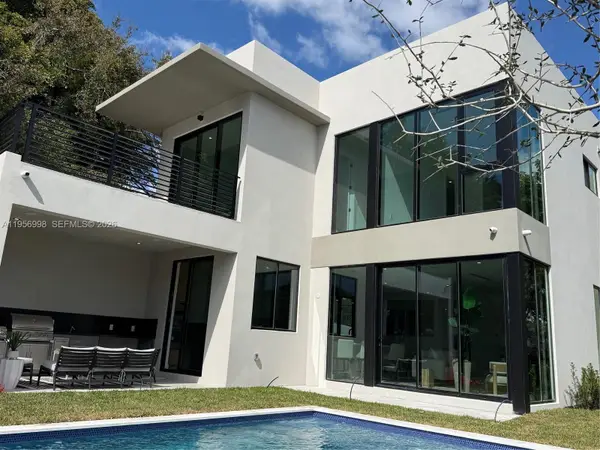 3200 Thomas Ave, Miami, FL 33133