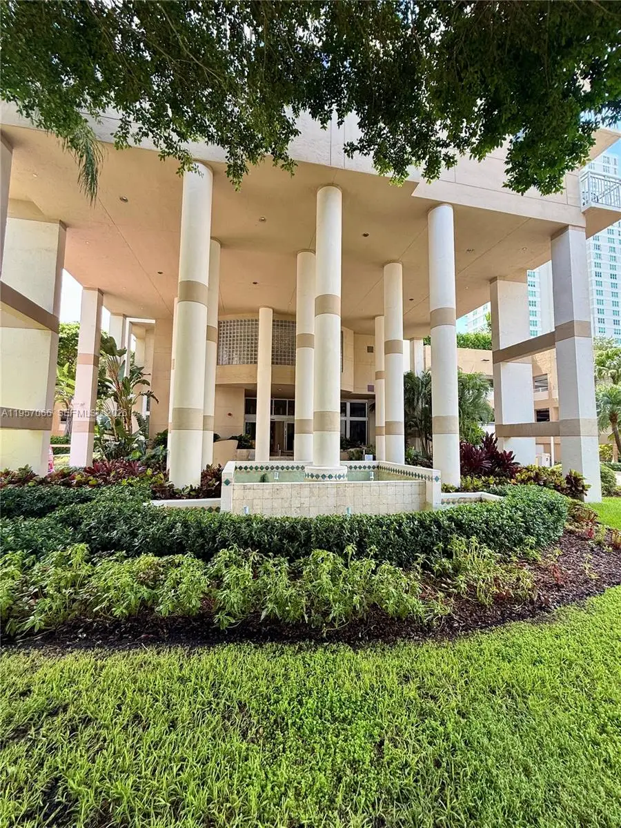 770 Claughton Island Dr #1503, Miami, FL 33131 - #3