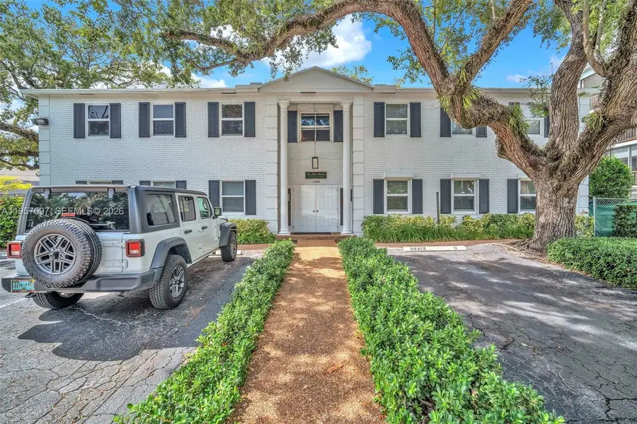 1280 SE 2nd Ct #1, Fort Lauderdale, FL 33301 - Image #2