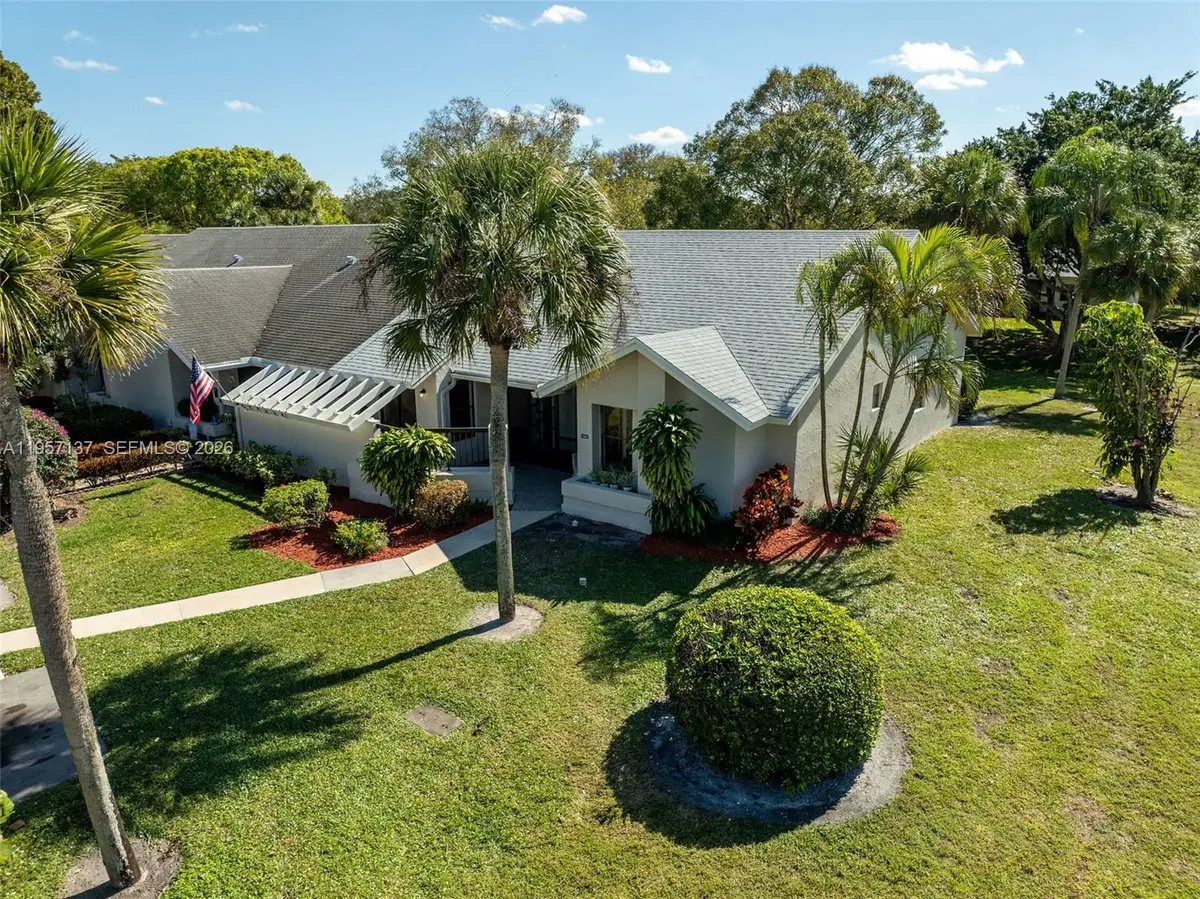 10988 Lake Front Pl, Boca Raton, FL 33498 - #1