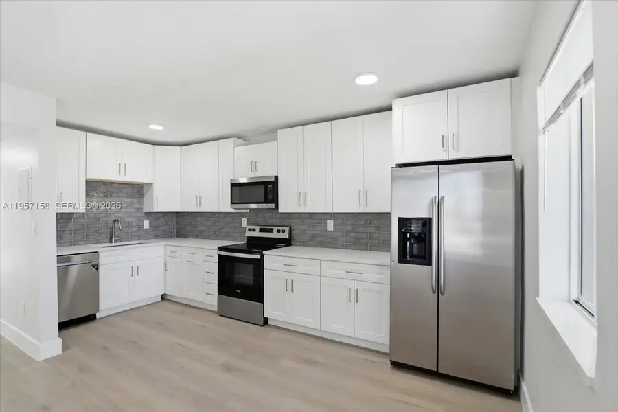 1400 NE 43rd Ct, Pompano Beach, FL 33064 - Image #3