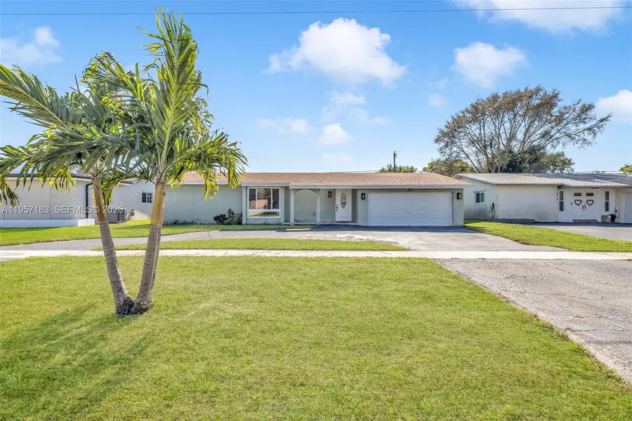 11900 NW 29th Mnr, Sunrise, FL 33323 - Image #2