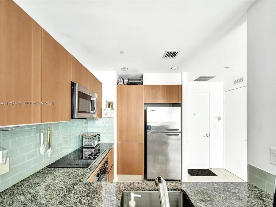 1050 Brickell Ave #2722, Miami, FL 33131 - #3