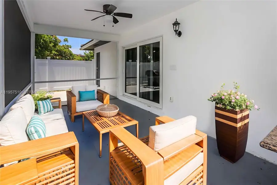 1110 S 14th Ave, Hollywood, FL 33020 - Image #2