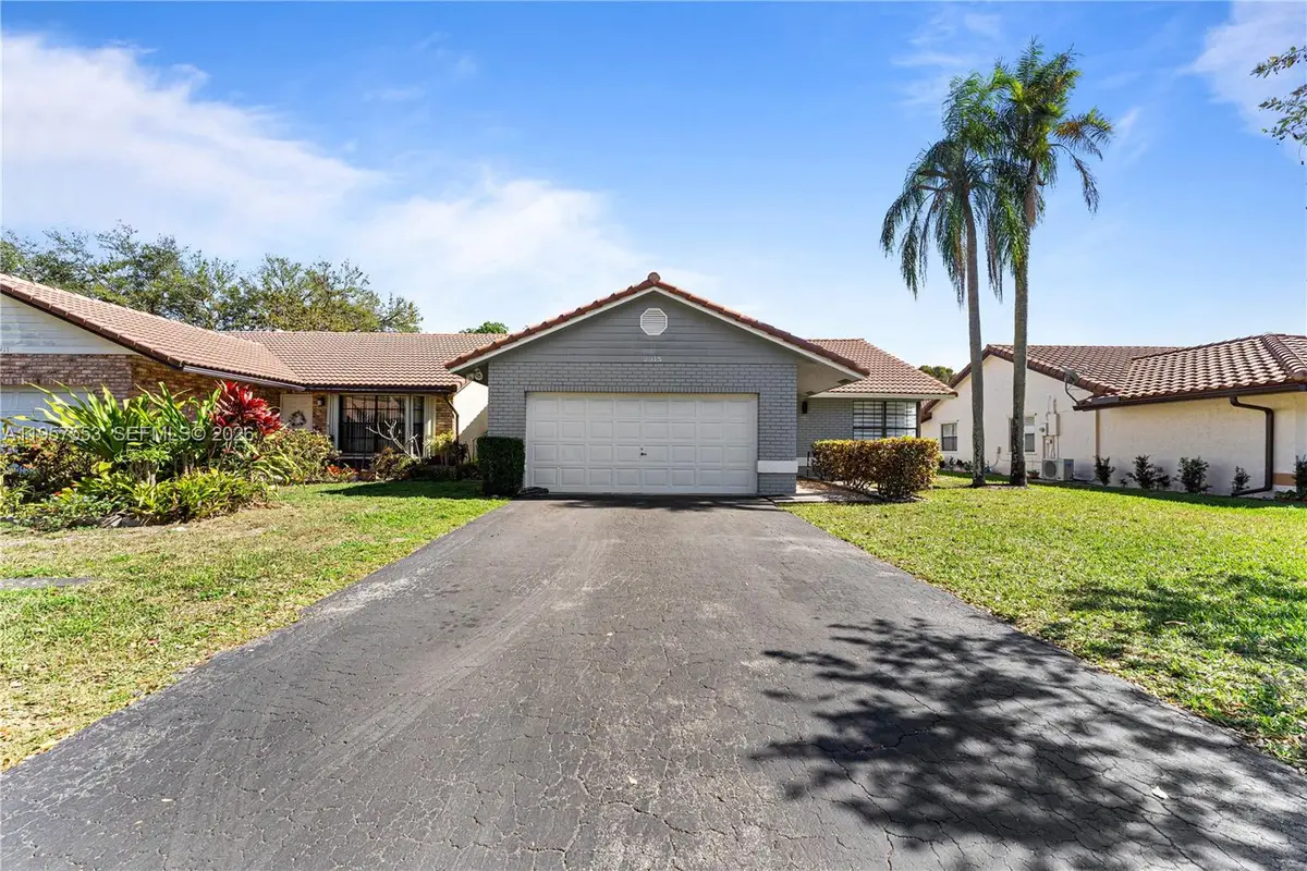 2915 NW 95th Ave, Coral Springs, FL 33065 - Image #1