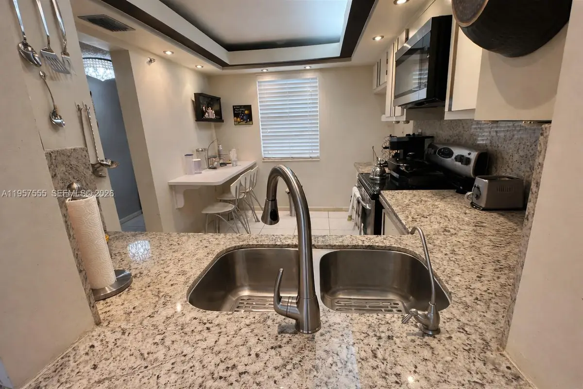 3910 Inverrary Blvd #603-B, Lauderhill, FL 33319 - Image #1