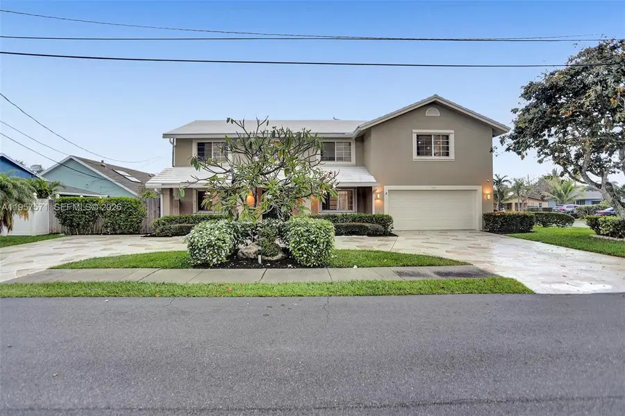 466 NE 8th Ave, Deerfield Beach, FL 33441 - Image #2