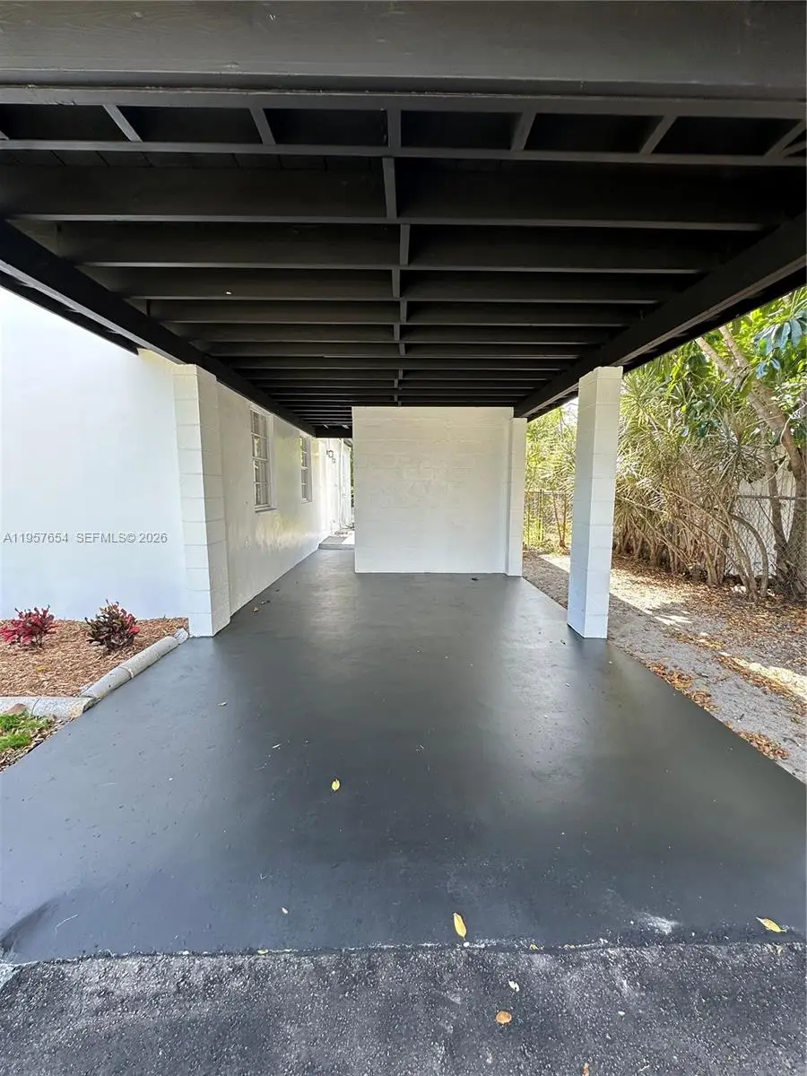 580 NW 194th Ter, Miami Gardens, FL 33169 - Image #2