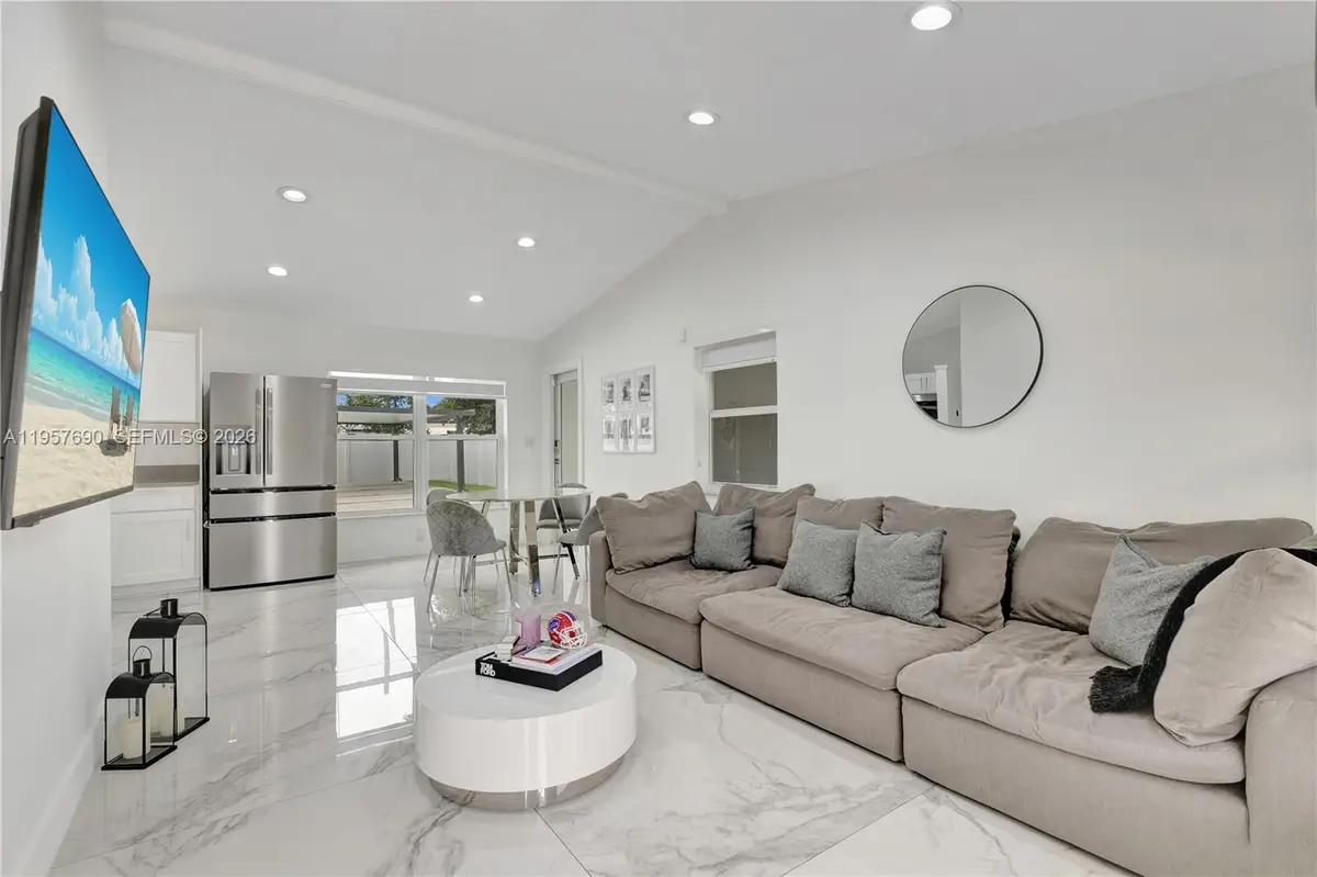 1021 SW 22nd Ave, Fort Lauderdale, FL 33312 - Image #1