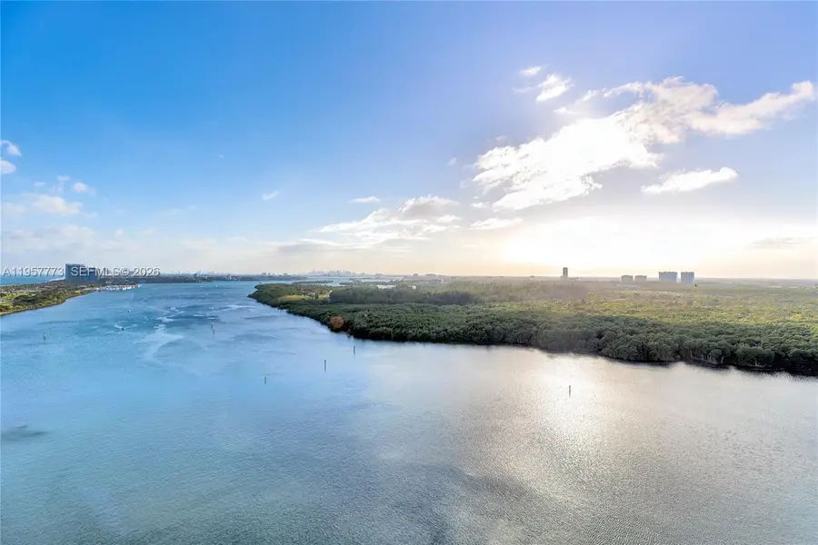 300 Bayview Dr #PH-06, Sunny Isles Beach, FL 33160 - Image #2
